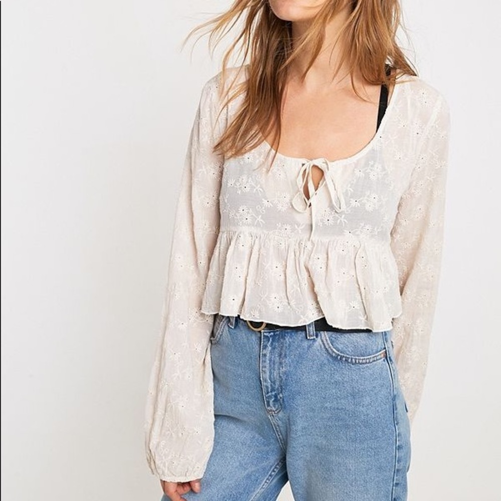 Urban Outfitters Florence Embroidered stop